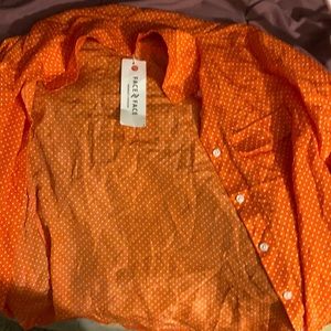 Button up shirt brand new xl